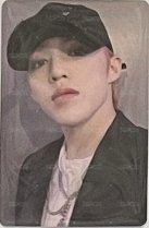 精選專 yzy B 簽售卡  正面