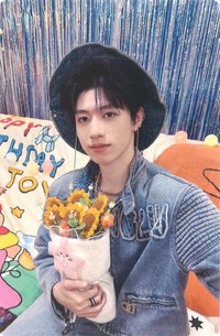 朱志鑫19歲生日禮 專輯卡 牛仔捧花卡