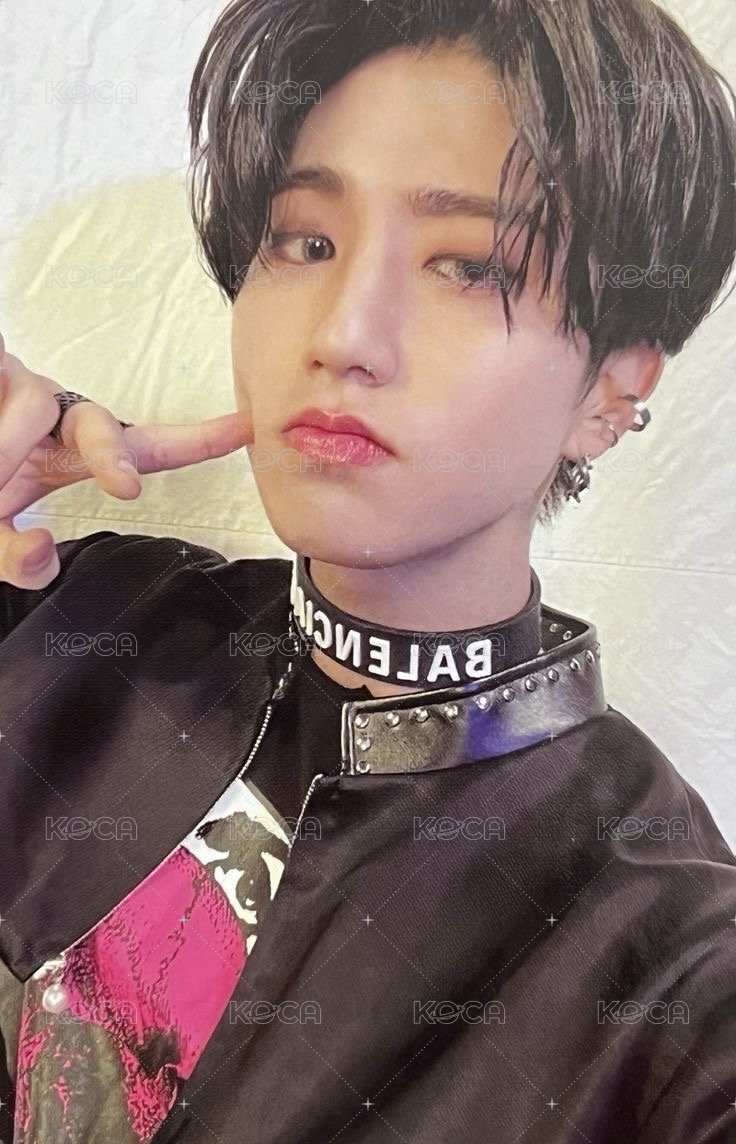 ODDINARY 專輯卡 B ver. 正面