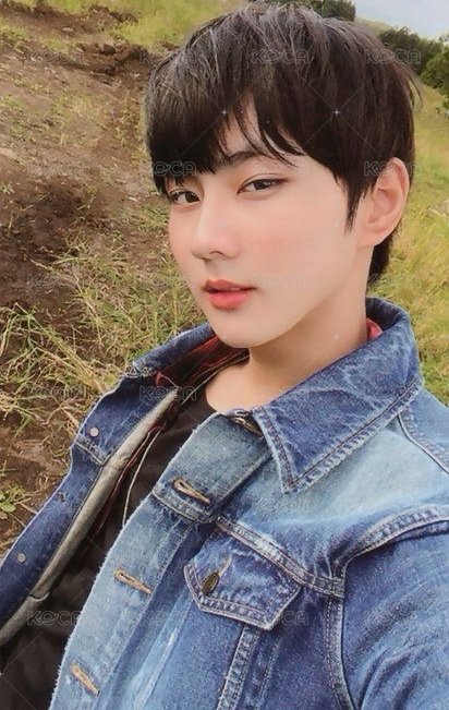 迷一 專輯卡 DAWN ver. 正面