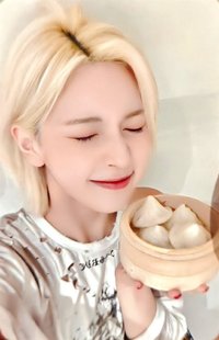 STICK OUT 數星星 簽售卡 3.0 小籠包裴