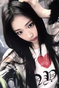 WE GO UP 澀谷線下快閃 隨機卡 b.ver