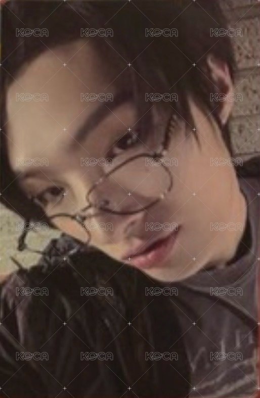 GOLDEN HOUR :  Part.3 In Your Fantasy 專輯卡 Limited Edition 正面