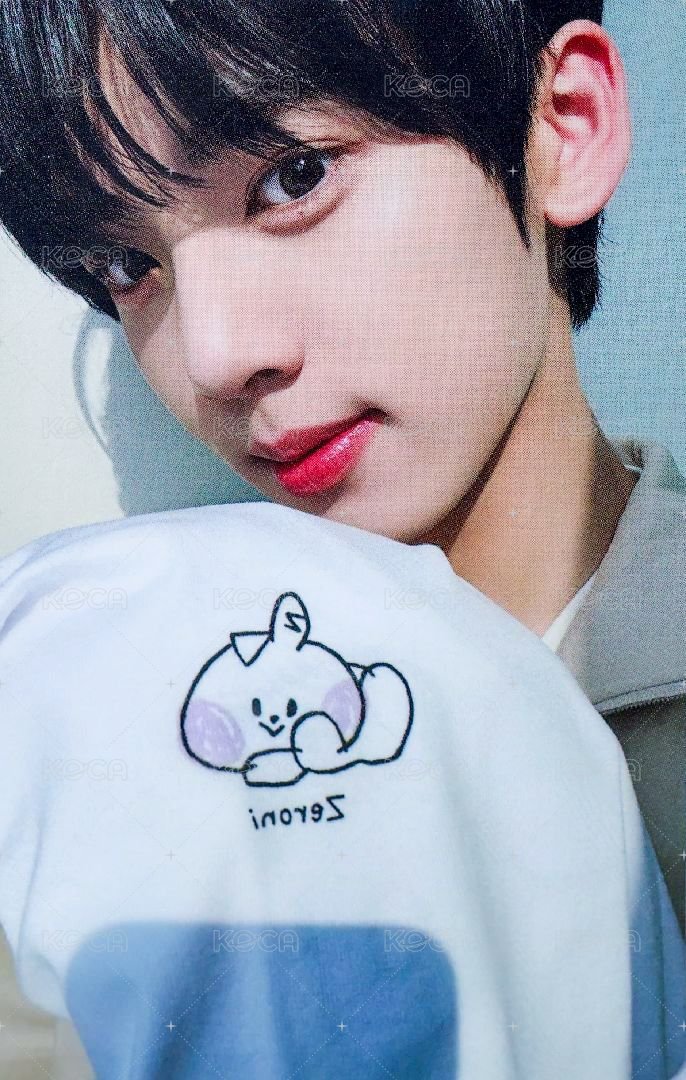 迷三快閃 周邊卡 衣服卡 正面