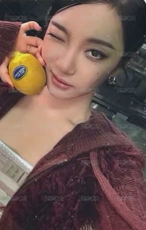 Rich Man 泡泡摩奇 預售A 特典卡 寧 正面