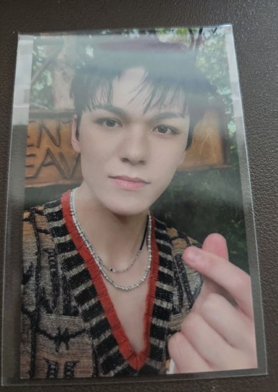 Vernon 迷11PB 環球特典卡