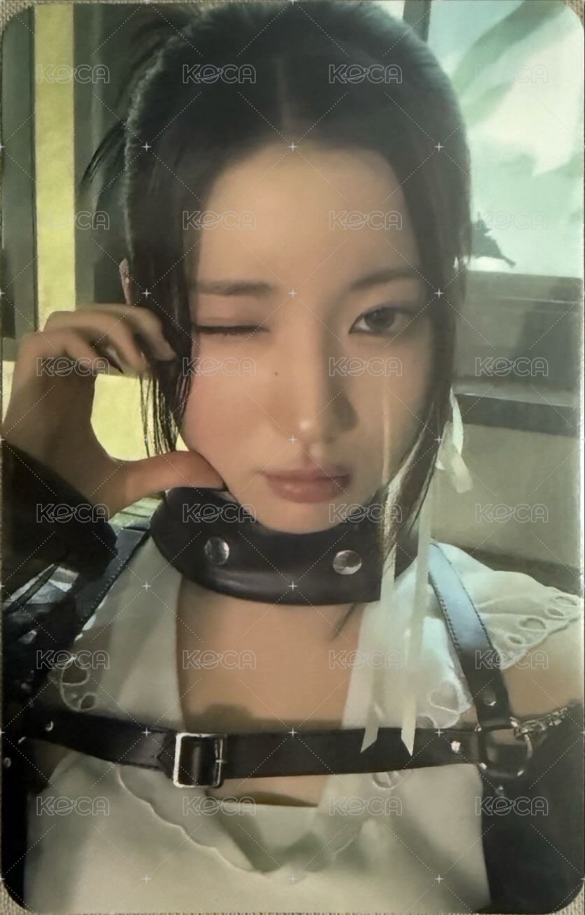 BABYMONS7ER yg 幸運卡 比心角 正面