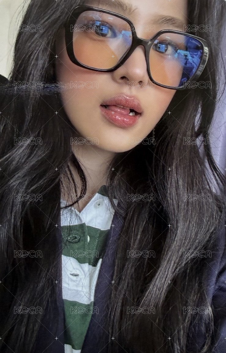 How Sweet 專輯卡  正面