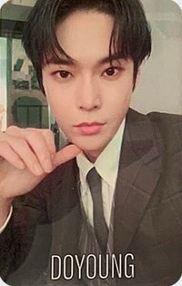 LOVEHOLIC 專輯卡 A ver