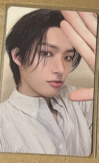 第二週卡包-側臉旼