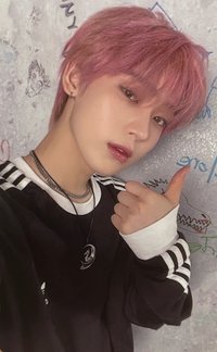 正一 yzy 簽售卡 點讚 愛迪達