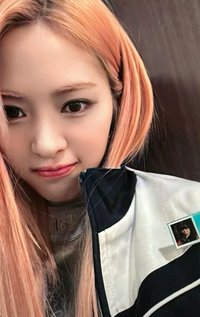 BORN TO BE 楠藝 1.0 簽售卡 校服