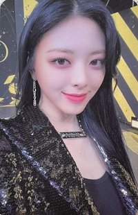 GUESS WHO FanU 預售 特典卡 