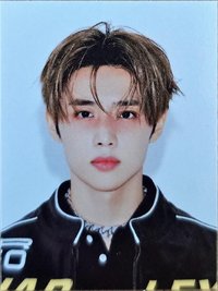 2025 SEASON’S GREETINGS  年曆卡 證件照