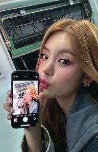 KILL MY DOUBT 阿拉丁 預售 特典卡 