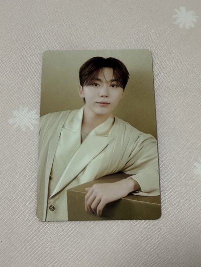 Right Here卡包隨機卡