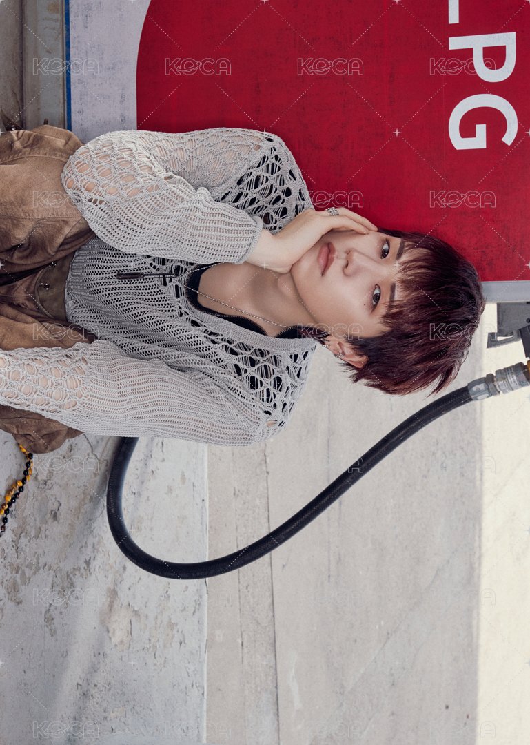 EDIYA 聯名 明信片  正面