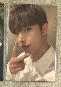 ya琦琦（霧面卡，臉旁有刮痕）