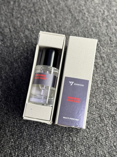 SEVENTEEN STREET 香水 圓佑款