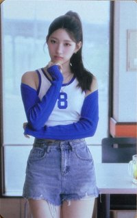 iLy Keyring.ver 專輯卡 C