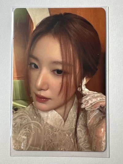 i-dle 舒華 漫潮Waves 雜誌D版閃卡