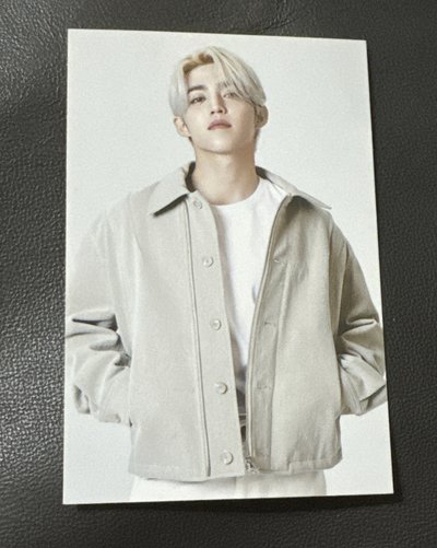 Seventeen Artist-Made Collection 商品卡