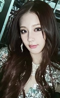 正規二 yeti 簽售卡 