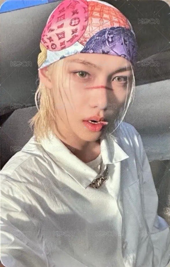 KARMA 專輯卡 Hooray ver. 正面