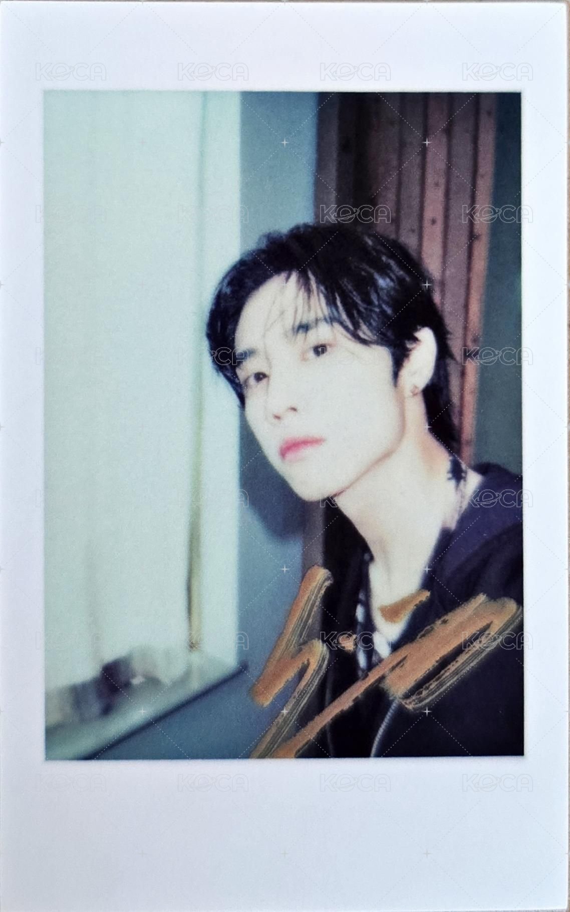 雜誌卡 伊周 正面