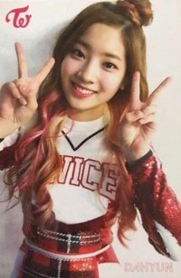 THE STORY BEGINS 專輯卡 泰壓