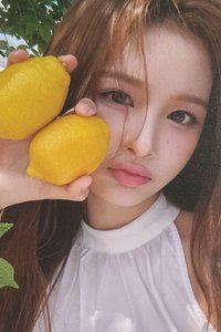 NSWER VACATION 隨機卡 自拍薛