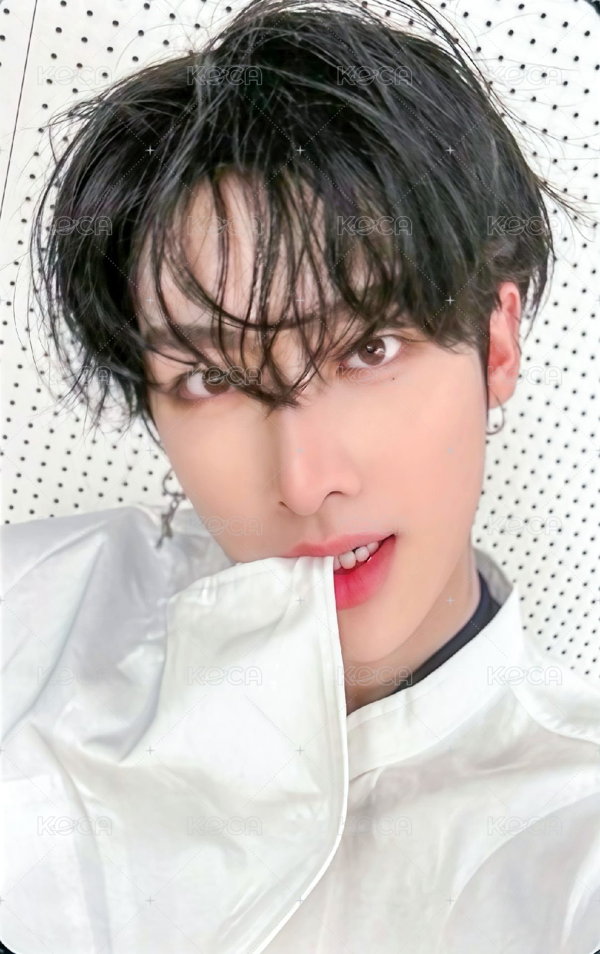 迷五 am 2.0 簽售卡 咬衣服 ver. 正面