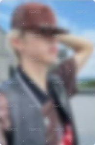 FAMOUS yeti 2.0 幸運卡  正面