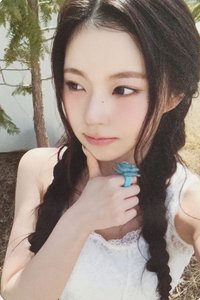 NSWER VACATION 隨機卡 自拍圭