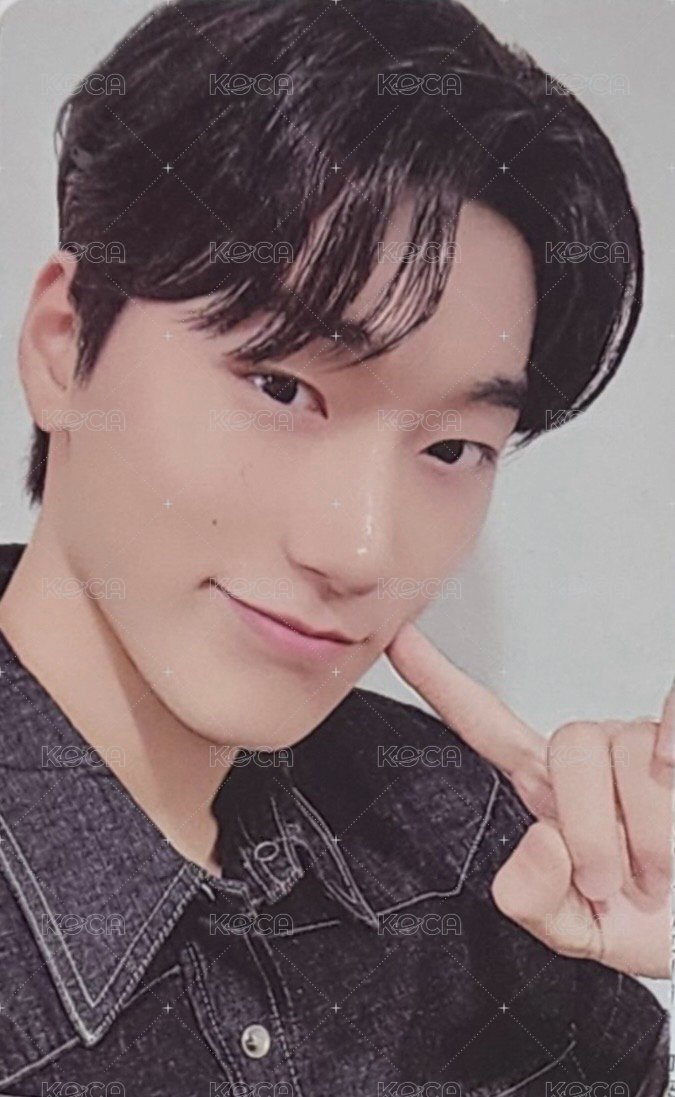 8ROOM 隨機卡 ver. B  正面