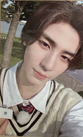 WHY.. m2u 2.0 幸運卡 校服 正面