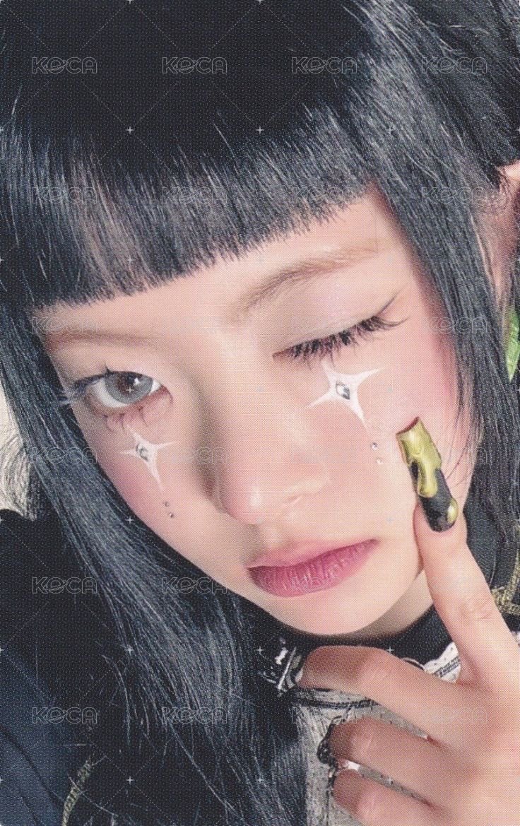 CRAZY 專輯卡 balaclava ver. 正面