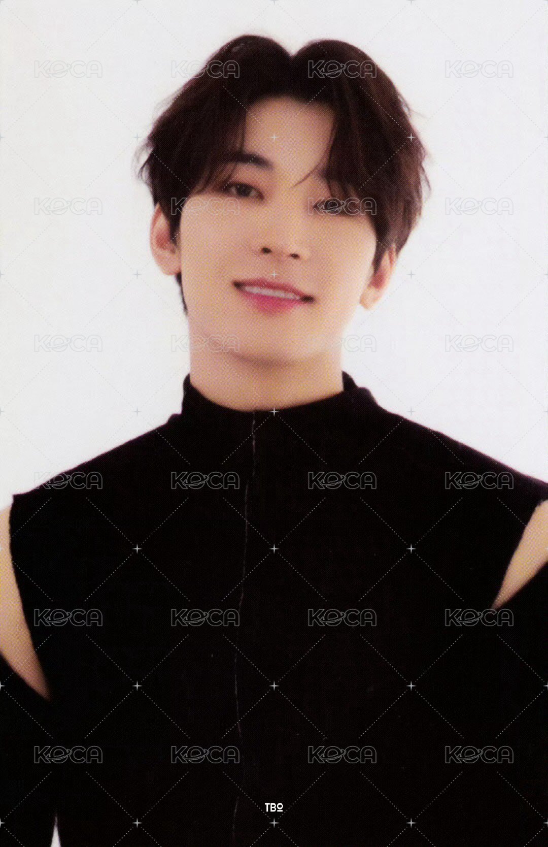 FOLLOW AGAIN 隨機卡 ｜韓通卡包 正面