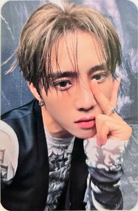 TRIGGER (導火線) 專輯卡 