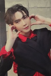 Not Okay 專輯卡 Member Solo盤