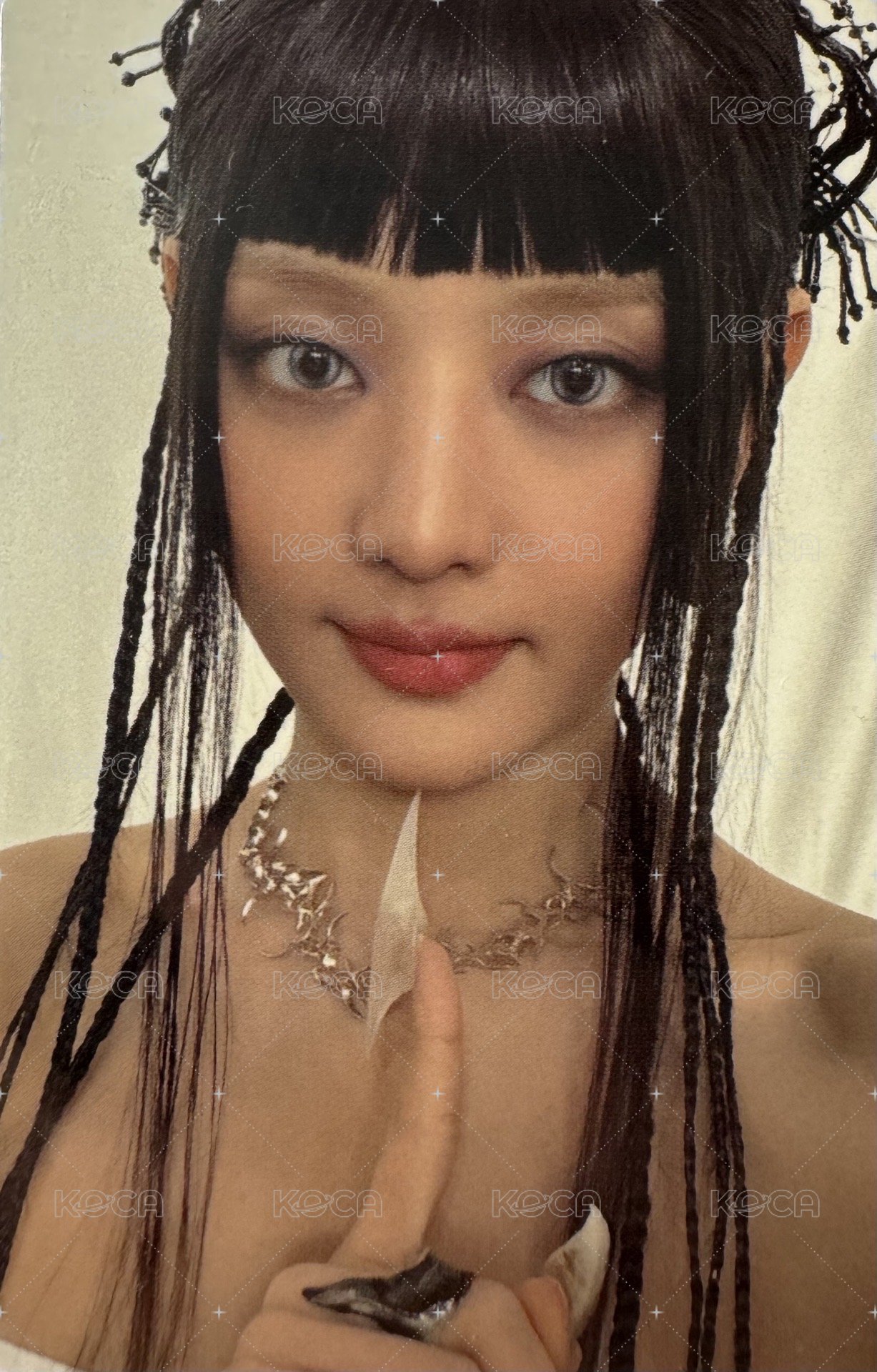 We are 周邊卡 <We are>快閃店娃娃固配小卡 正面