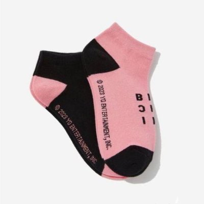 BLACKPINK × typo 聯名襪子（兩雙）