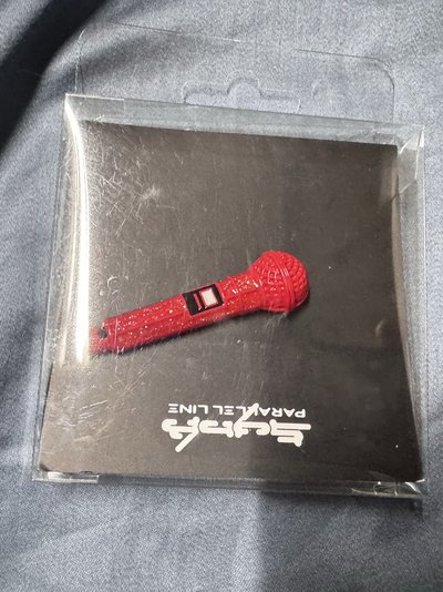 二巡麥克風徽章 冬