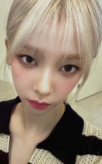 MY WORLD 隨機卡 粉版 柚A