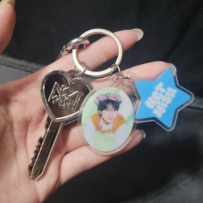 NCT WISH 徽章 翅膀吊飾 鐵盒 鑰匙圈