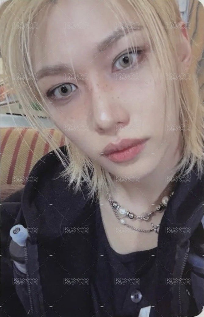 KARMA 專輯卡 Compact ver. 正面