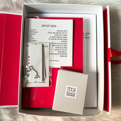 Seventeen 2025 年曆組