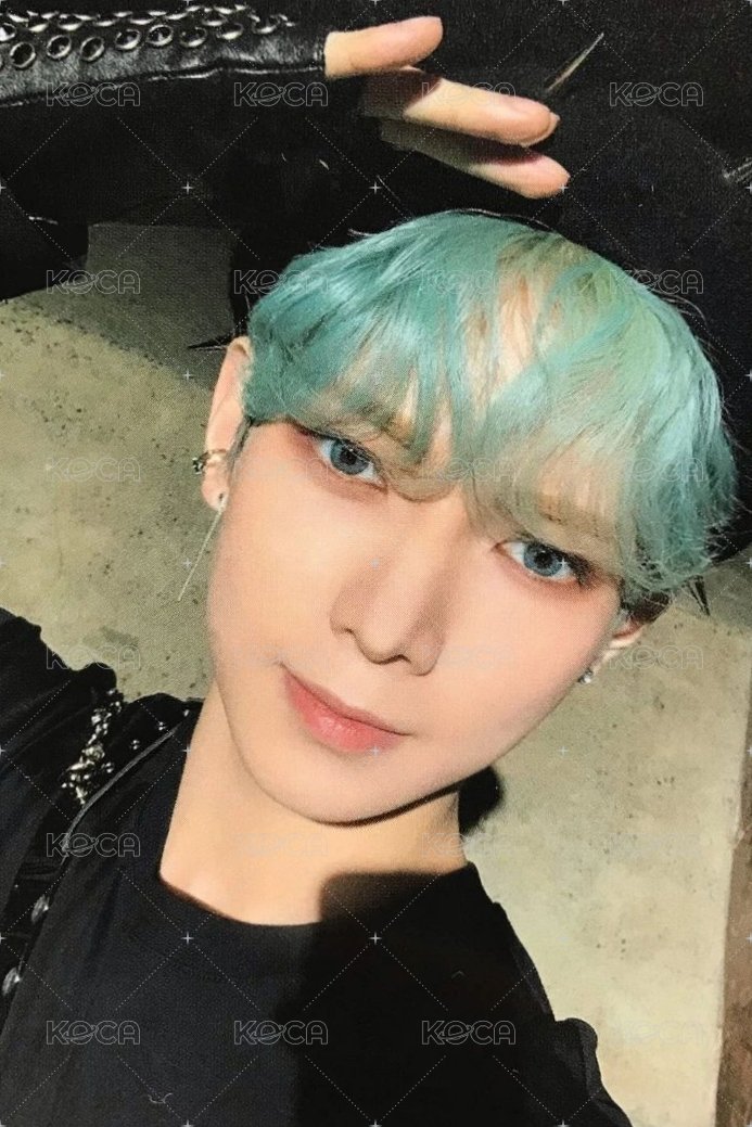 MOVEMENT 專輯卡 A ver. 正面