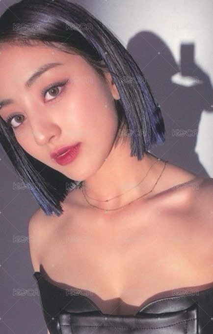 BETWEEN 1&2 專輯卡  正面