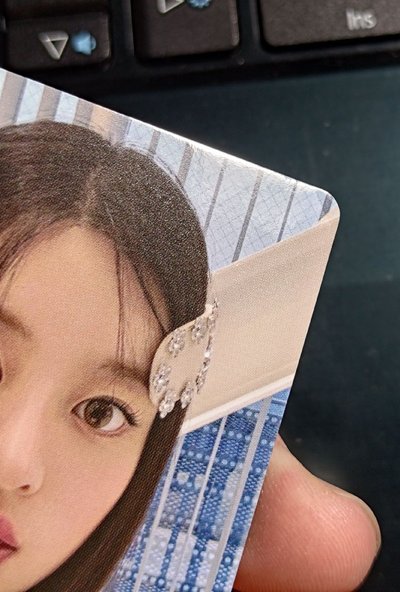 ILLIT bomb 一直娛預售 金榜題慜 有損如圖